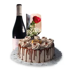 Tarta de nata + botella de vino + Rosa 